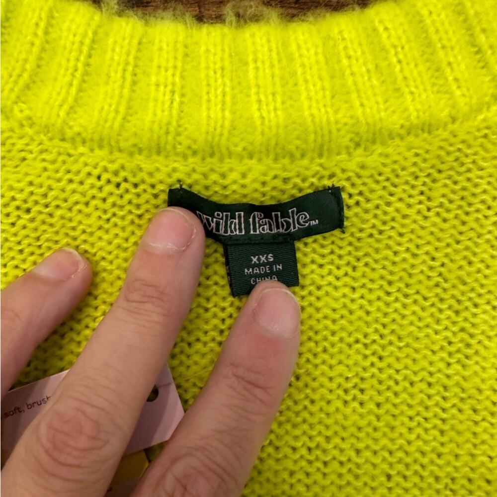 NWT- Wild Fable V Neck Pullover Sweater - Picture 3 of 4
